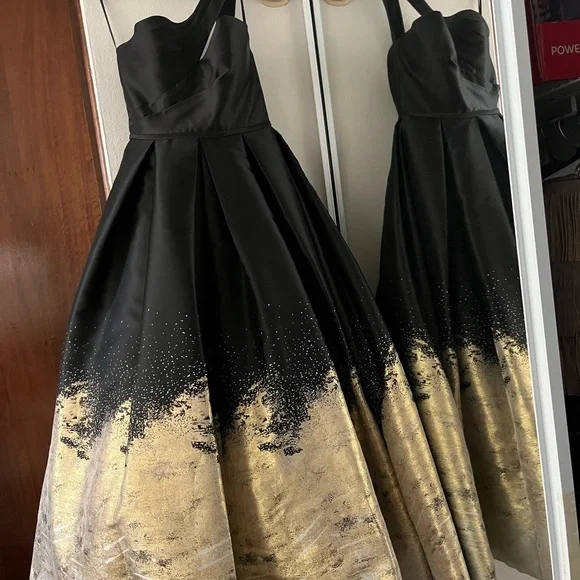 Terani Couture Black and Gold Pleated Tiered Dress - Picture 2 of 16